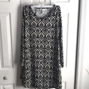 Aztec Dress /Tunic.    Size S(Chico)